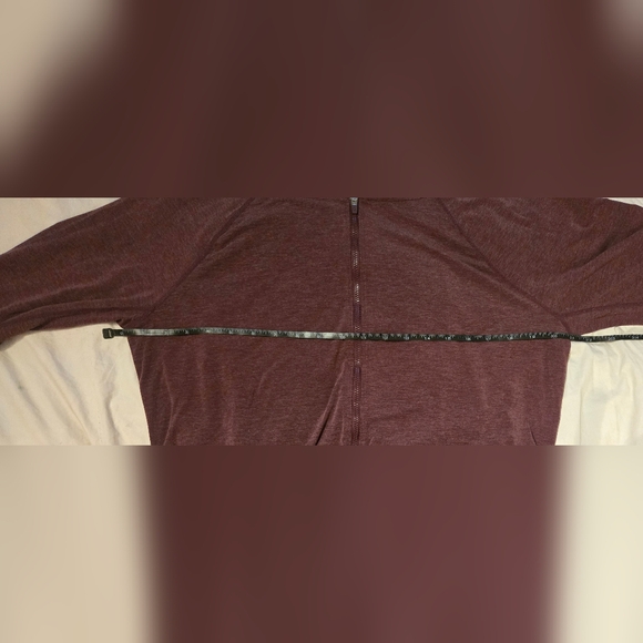 VEUC - Gap Maternity Hoodie - Burgundy/Maroon Colour; Size Large; Breathable - Picture 6 of 10